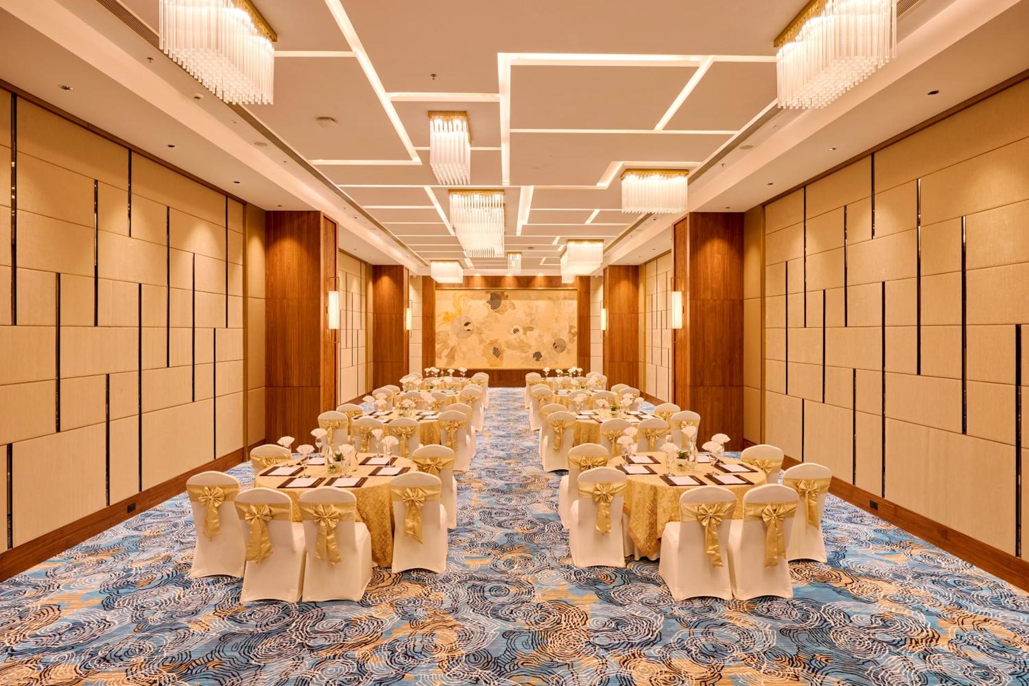 Iris Sarovar Portico Gurgaon Exterior foto